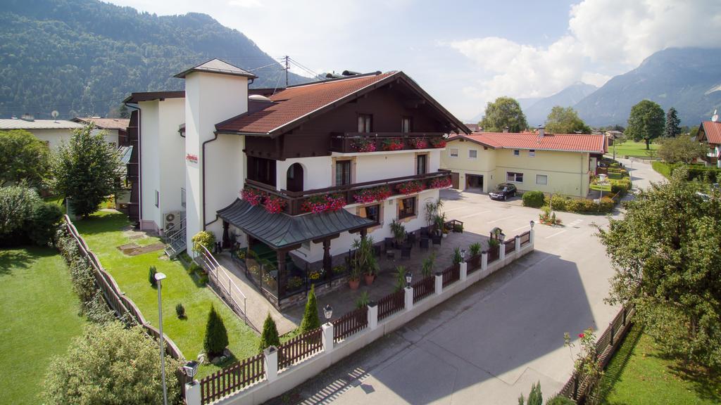 Gasthof Pension Alpenblick Radfeld Exterior foto
